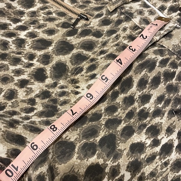 J. MCLAUGHLIN  -Safari Baxter Jean -Camel and brown color animal print 🤩 - Picture 7 of 11
